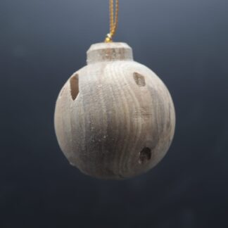 Christbaumkugel, Nußbaum